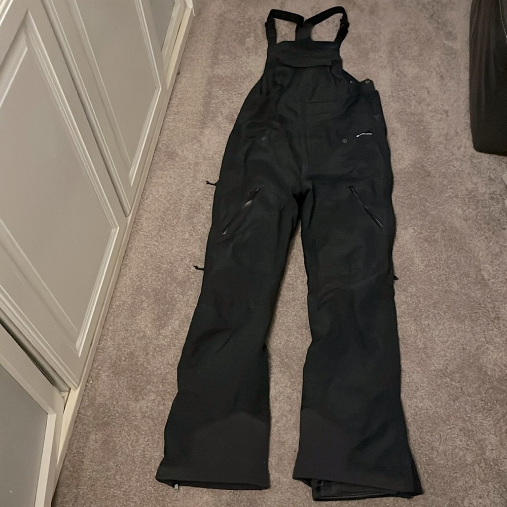 Flylow women’s Sphinx insulated bibs, size S